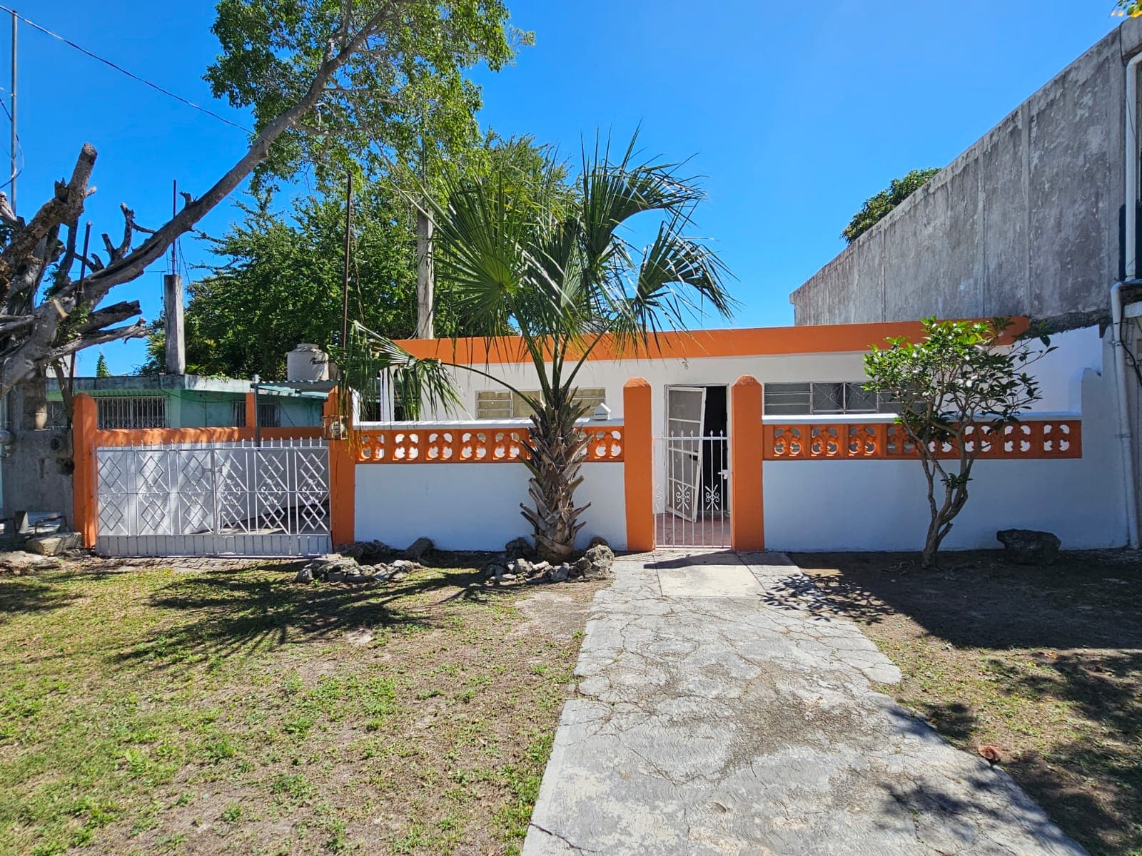 CASA EN ADOLFO LÓPEZ MATEOS — Adolfo López Mateos, CHETUMAL